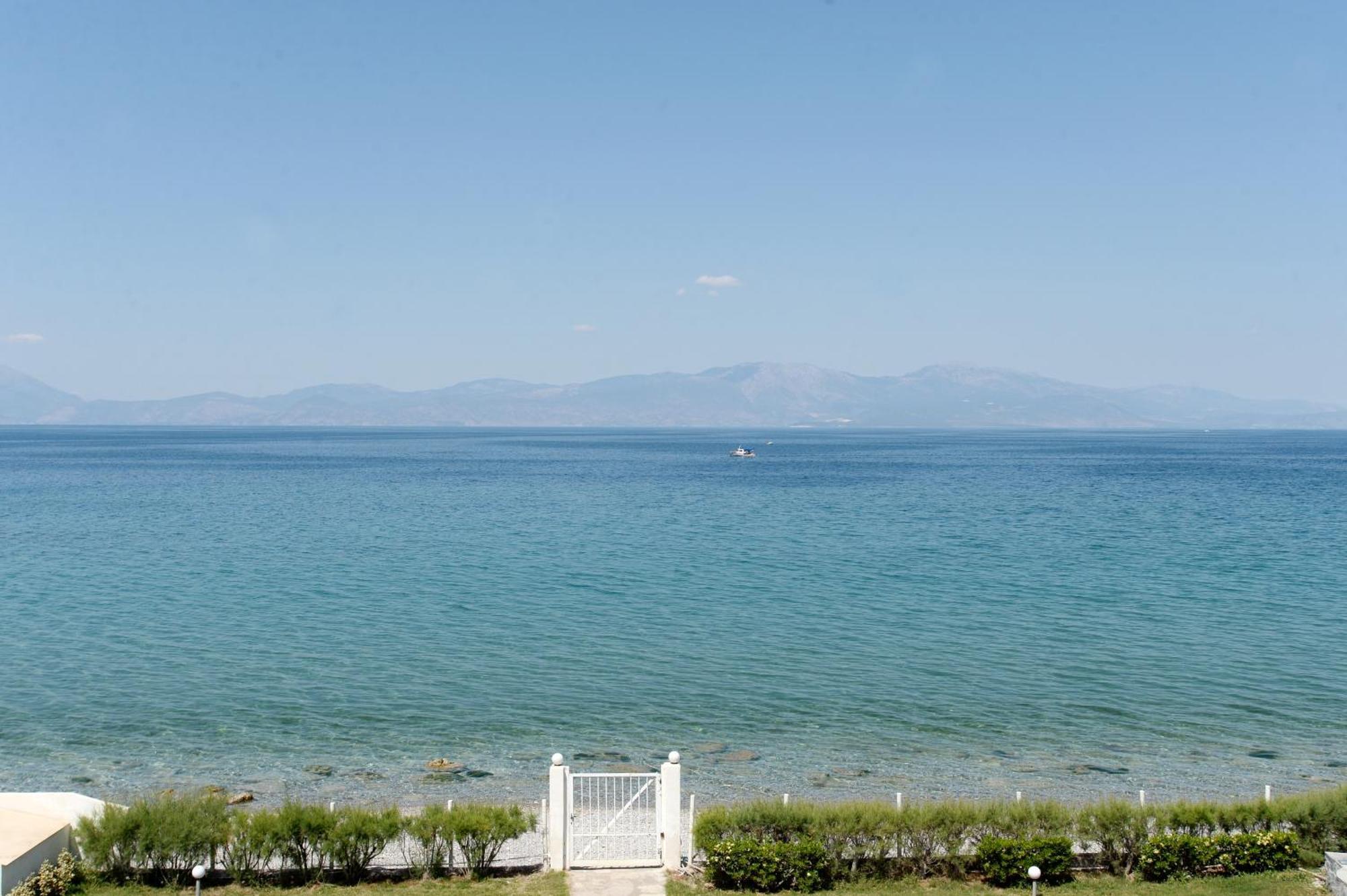 Antorina Beachfront Villas With Private Pools Kamari  Exteriér fotografie