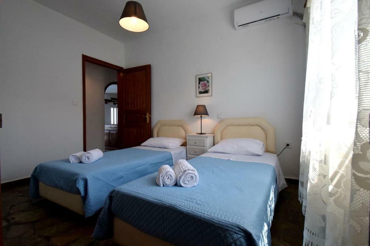 Antorina Beachfront Villas With Private Pools Kamari  Exteriér fotografie